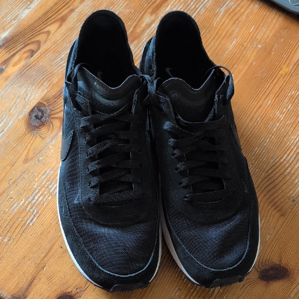 Nike Waffle One Black Men's SZ 11 Sneakers